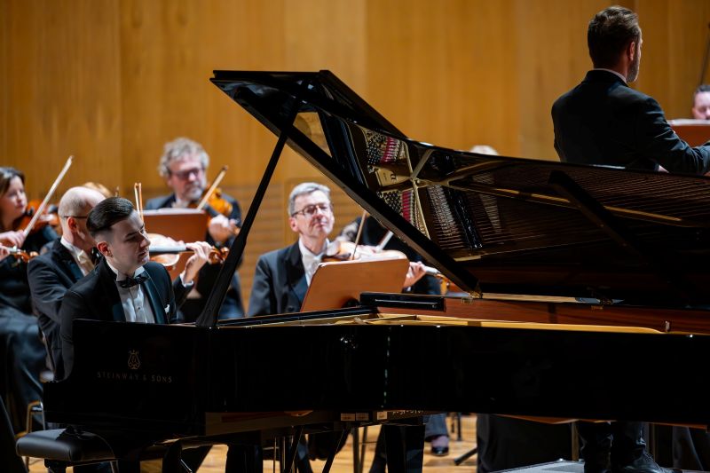Filharmonia 07.03.2025 Dominik Gilewski i Piotr Kościk