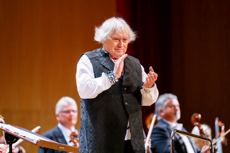 Filharmonia 2024 Inauguracja J. Maksymiuk brawo 800