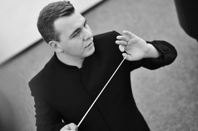 Filharmonia Podkarpacka 23 stycznia 2026 Łukasz Ksobiraj dyrygentjpg