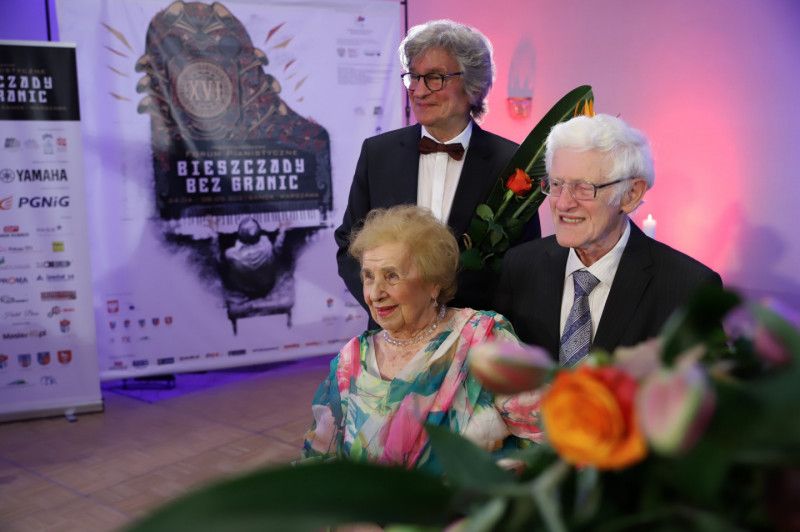 Grychtołóna Lidia XVI Forum z Jasińskim i Tatarskim