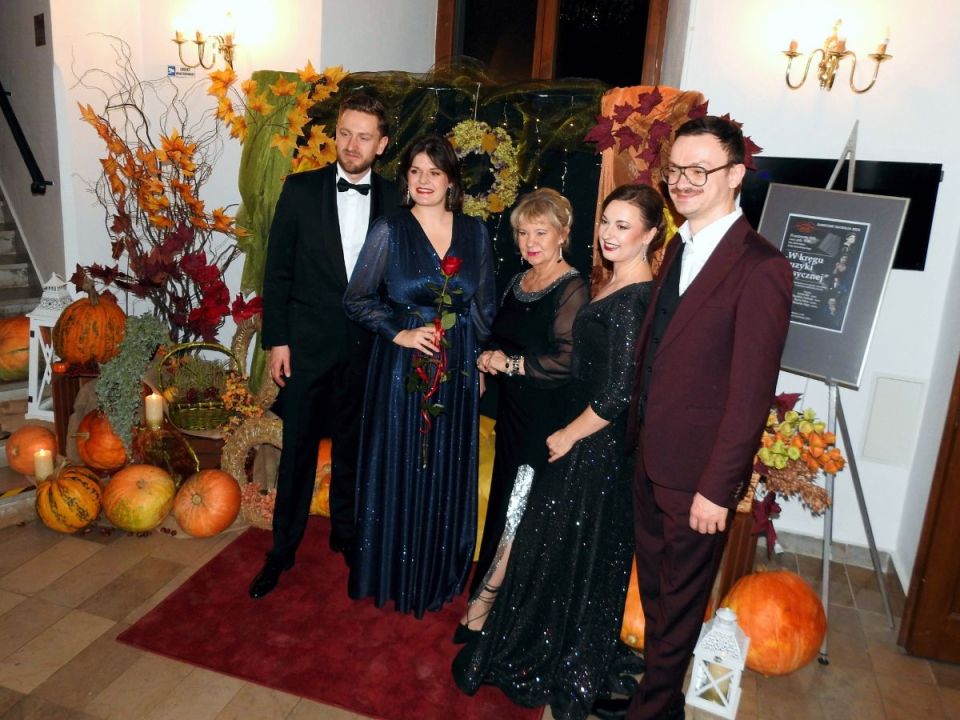 Damian Wilma, Justyna Bluj, Renata Nowakowska, Magdalena Stefaniak, Aleksander Teliga.