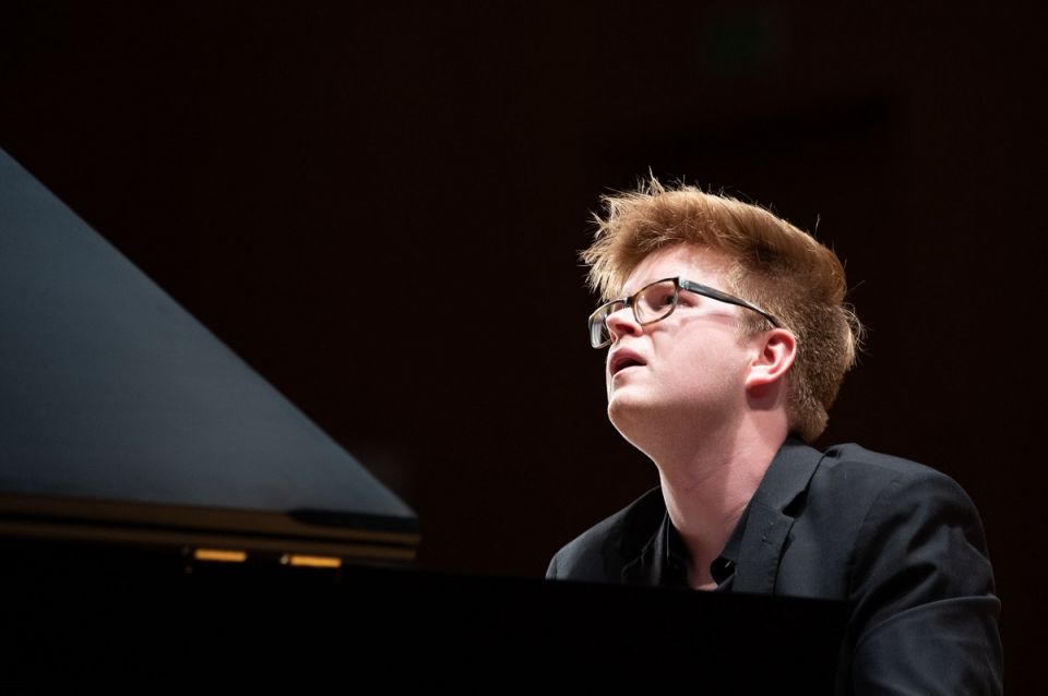 Carter Johnson - laureat I nagrody II Międzynarodowego Konkursu Muzyki Polskiej w kategorii pianiści