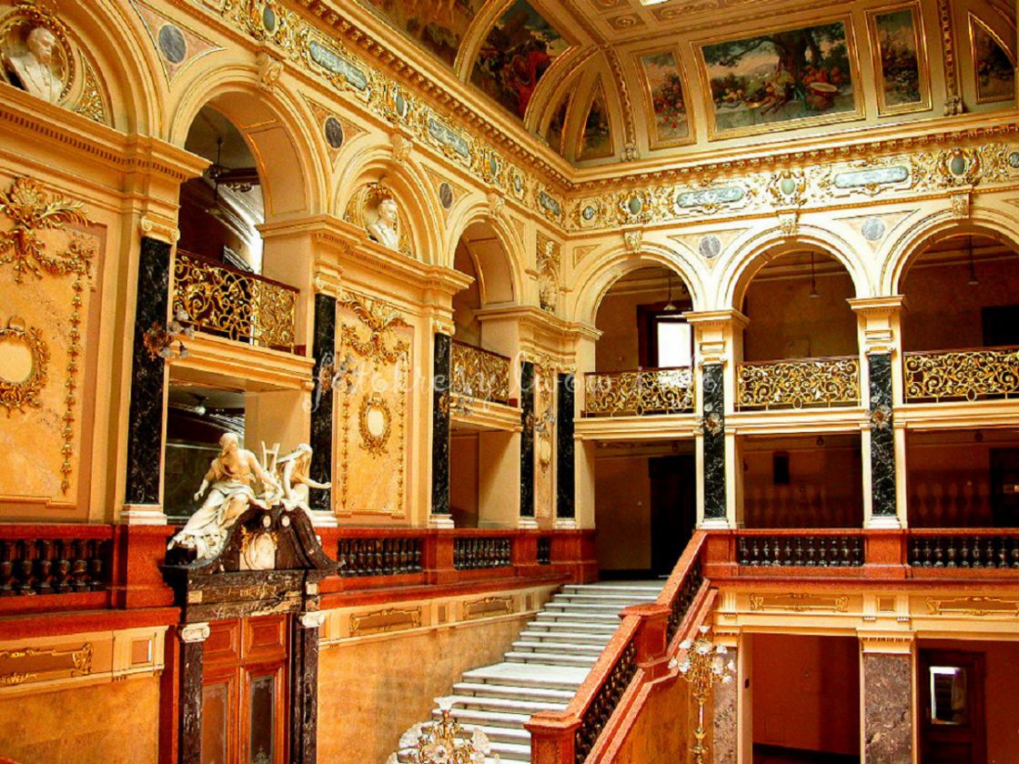 Gmach Opery Lwowskiej został ozdobiony wyjątkowymi dziełami sztuki