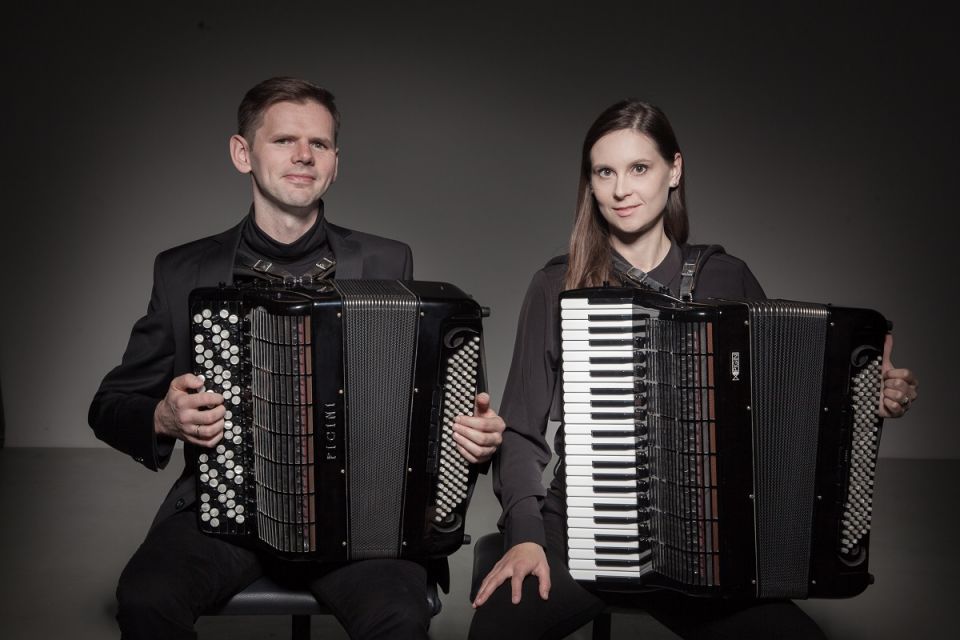 duoAccosphere Alena Budziňáková – akordeon, Grzegorz Palus – akordeon