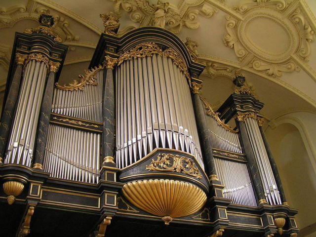 Organy w Jarosławskim Opactwie