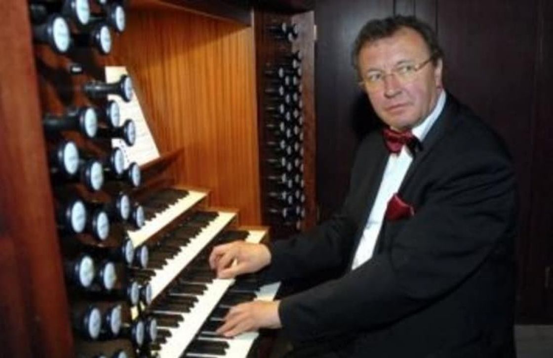 Recital organowy Andrzeja Chorosińskiego w bazylice Jezuitów w Starej Wsi