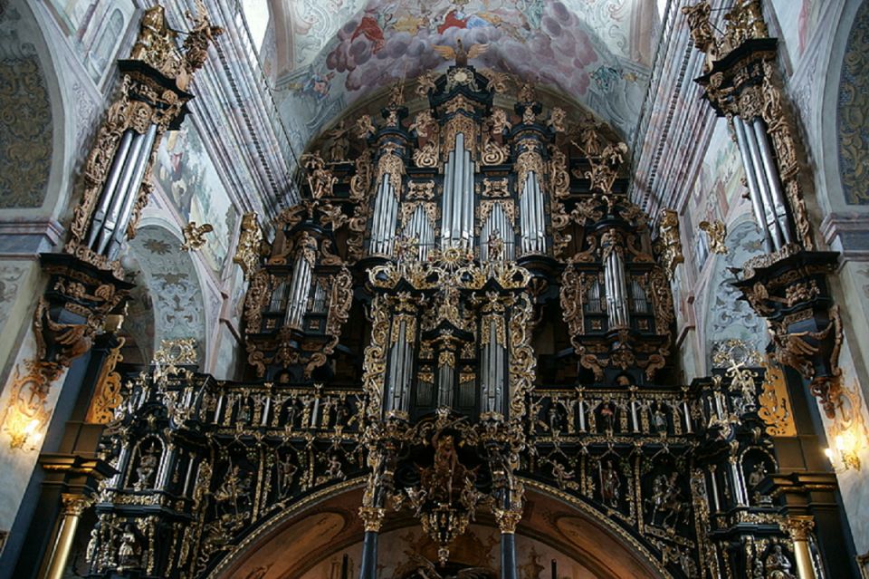 Organy w nawie głównej Bazyliki oo Bernardynów w Leżajsku