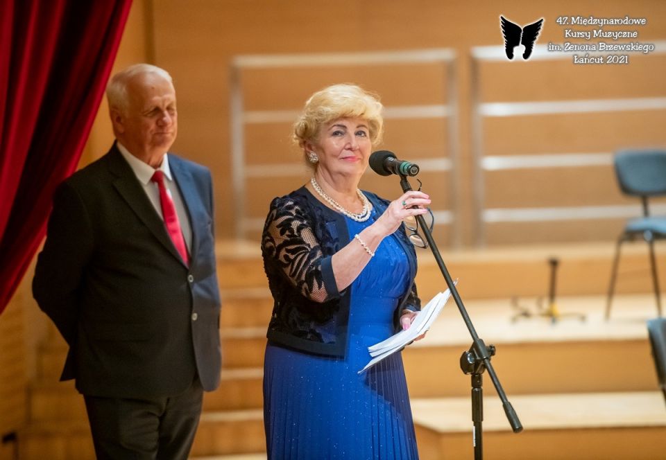 prof. Krystyna Makowska-Ławrynowicz - dyrektor artystyczny i naukowy Międzynarodowych Kursów Muzycznych im. Zenona Brzewskiego w Łańcucie