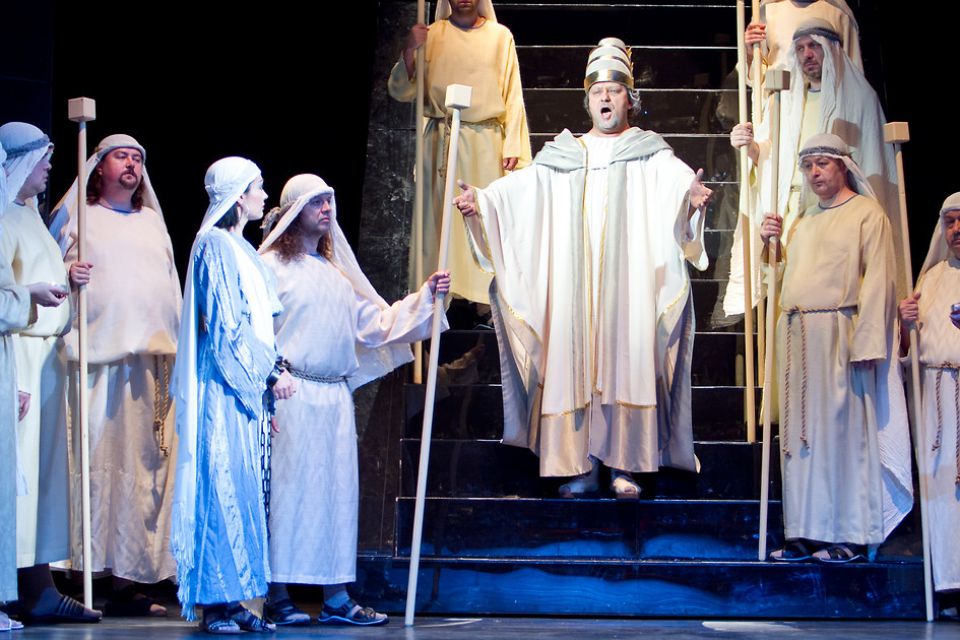 Scena z opery &quot;Nabucco&quot; G. Verdiego