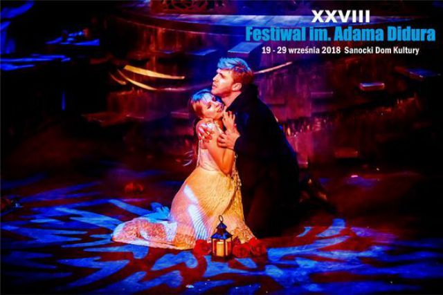 Andrzej Lampert (Romeo) i Ewa Majcherczyk (Julia) w spektaklu opery "Romeo i Julia" Ch. Gounoda - Opera Śląska w Bytomiu