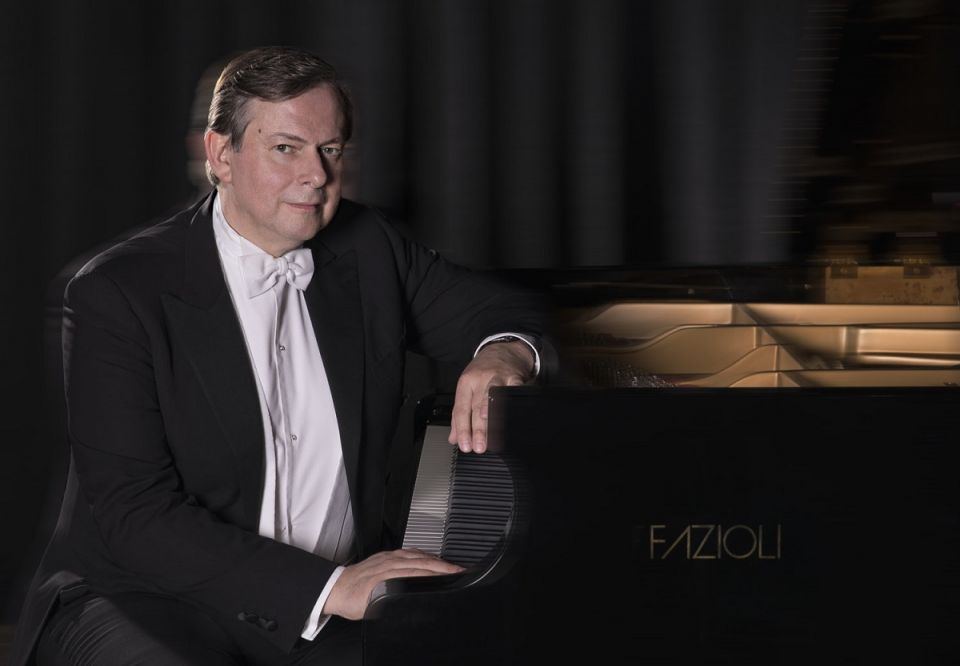 Krzysztof Jabłoński - fortepian
