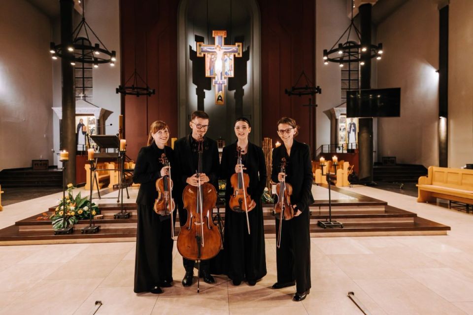 Airis String Quartet , od lewej: Aleksandra Czajor - Kowalska, Michał Dąbek, Malwina Tkaczyk, Grażyna Zubik