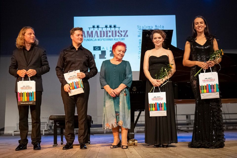 Od lewej: Michał Rot, Marcin Kasprzyk.Magdalena Pamuła, Jagoda Pietrusiak-Kasprzyk, Renata Johnson Wojtowicz