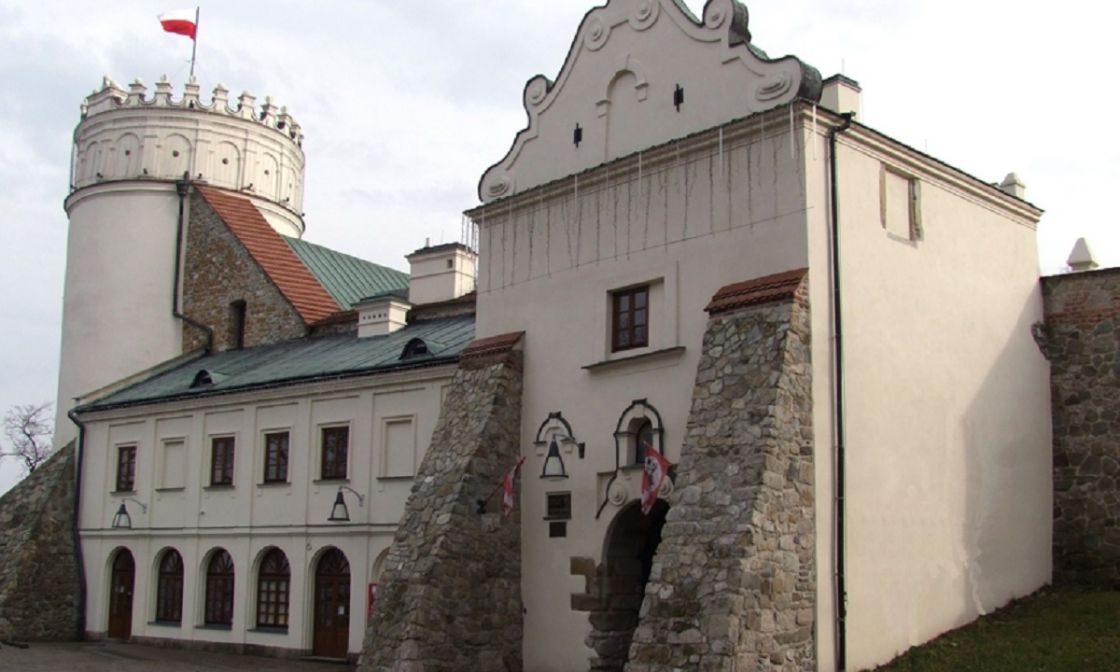 Lipiec w Przemyskim Centrum Kultury i Nauki Zamek